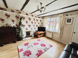 Lounge- click for photo gallery